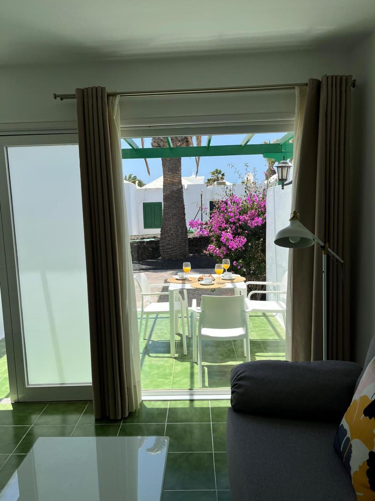 Bungalow Retama Tias Luaran gambar