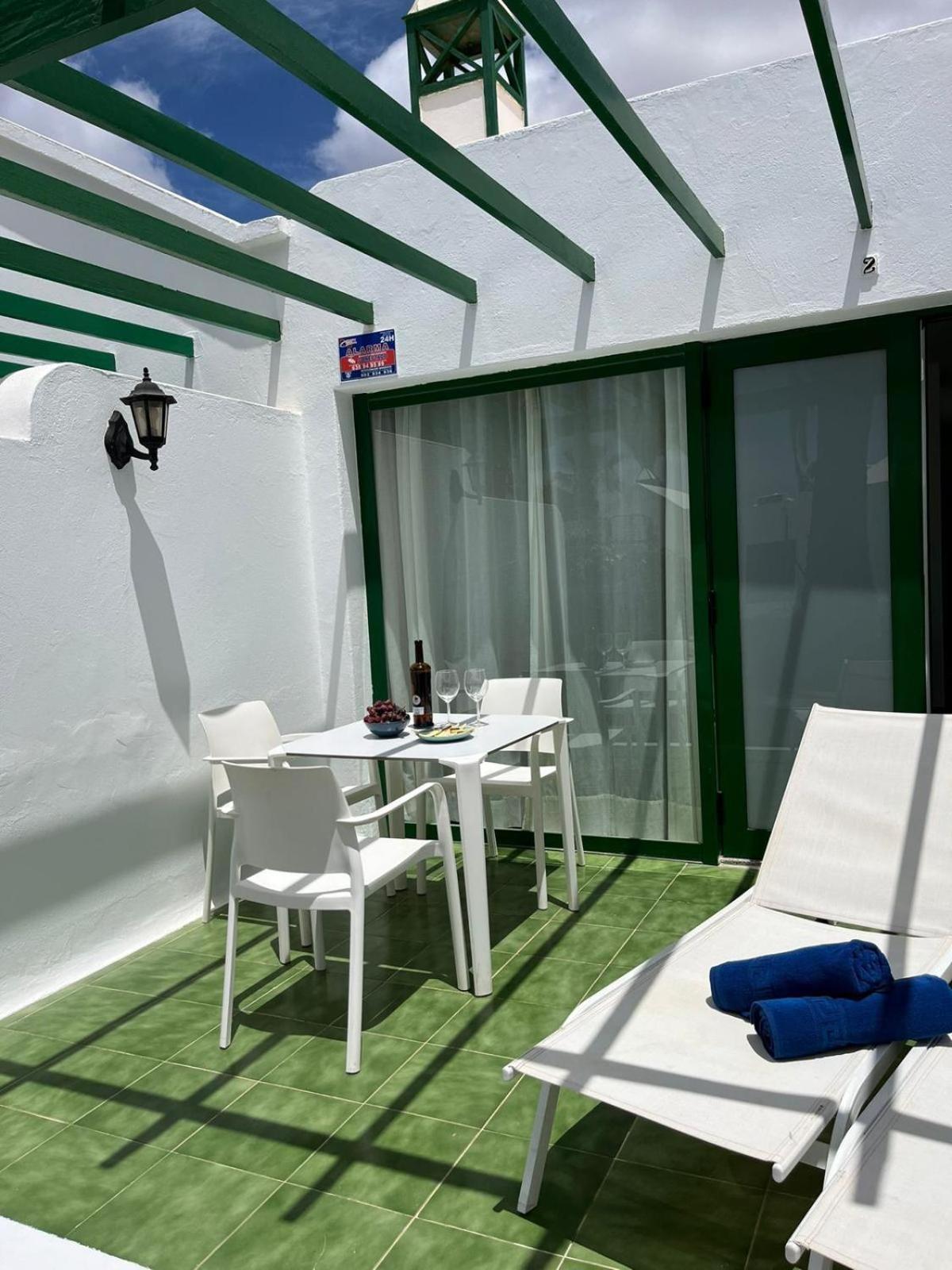 Bungalow Retama Tias Luaran gambar